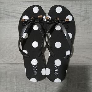 ECSA black sandals with a bow